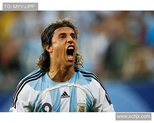 最早的足球明星有哪些他们如何影响了足球历史的发展与演变